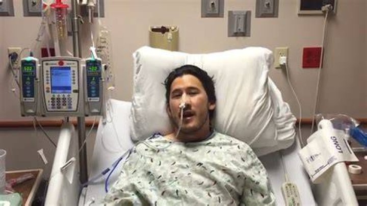 Markiplier in the Hospital Markiplier, Youtube markiplier, Funny dude