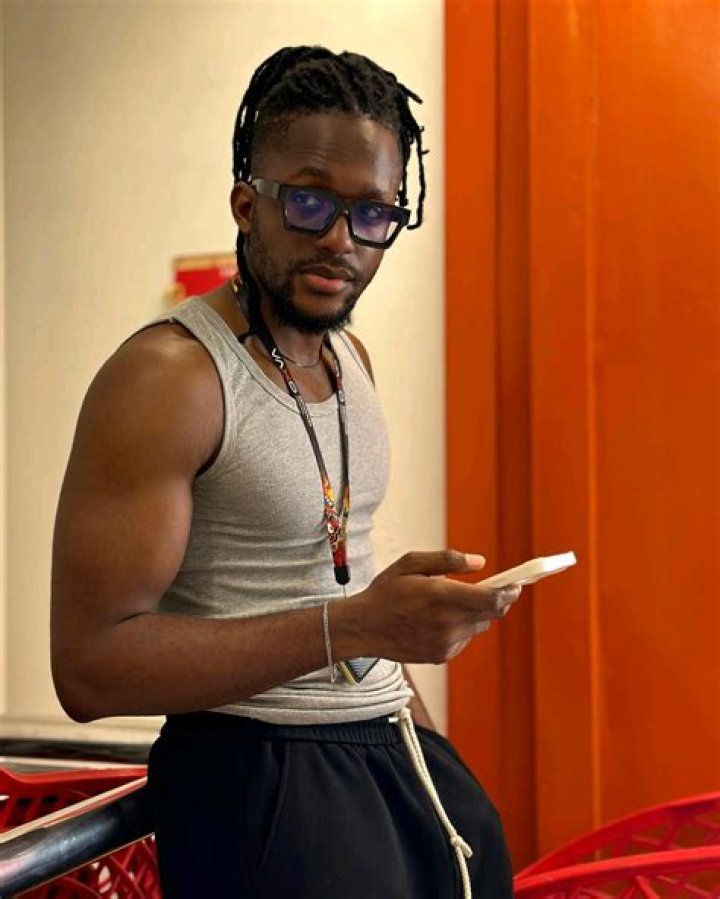Married, Net Worth, Birthday, How Tall Is He? |