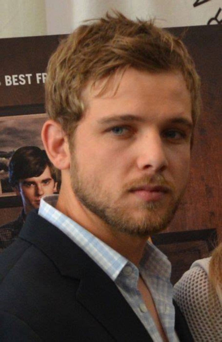 Max Thieriot Biography, Age, Hieght, wiki, Net worth Stark Times
