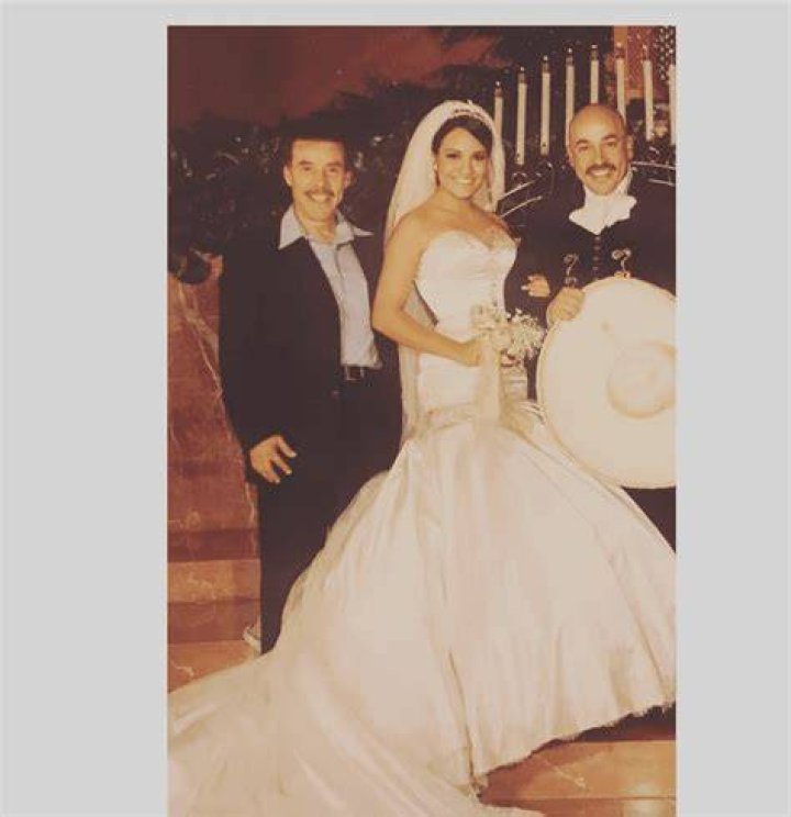 Mayeli Alonso, ex de Lupillo Rivera, revela que hizo un tr&iacute;o con su