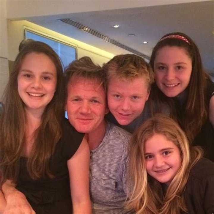 Meet Gordon Ramsay&rsquo;s Family Kids, Wife & Ages Parade