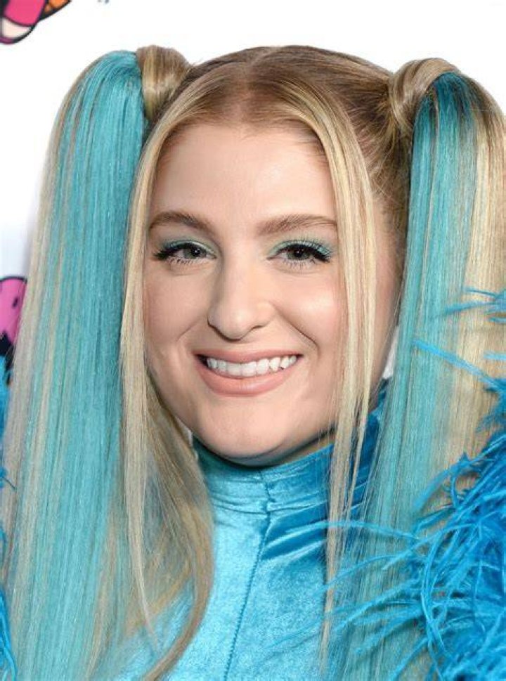 Meghan Trainor Christian Cowan x The Powerpuff Girls Runway Show01