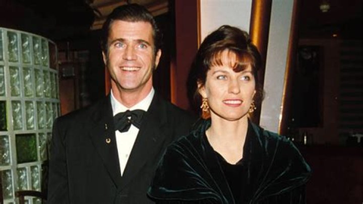 Mel Gibson exwife Robyn Moore Lists Malibu Pad