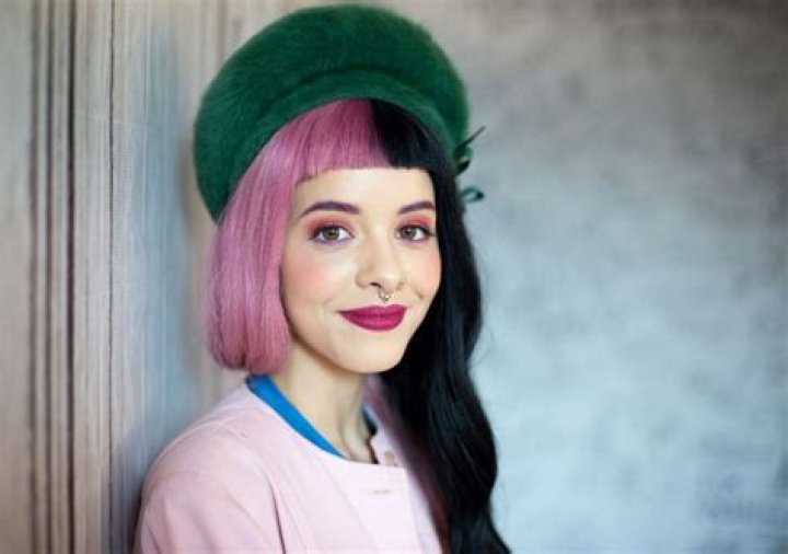 Melanie Martinez Net Worth 2018 See How Much They Make & More
