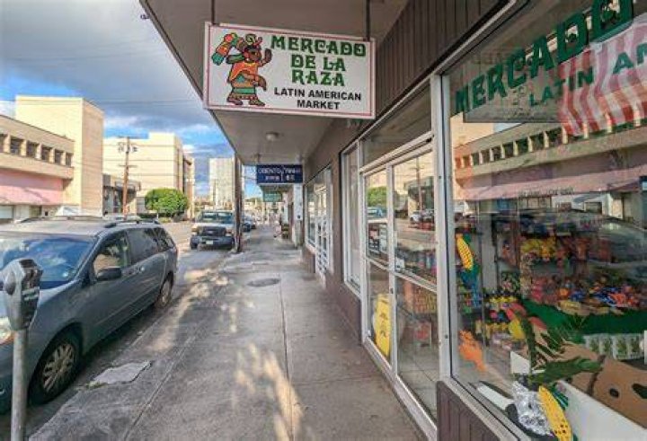 Mercado de la raza in Hawaii Institute for Latinx Health Equity