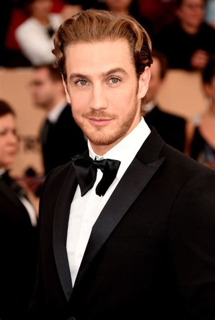 Mexican Actor Eugenio Siller Bio 2021, Career, latest Net Worth