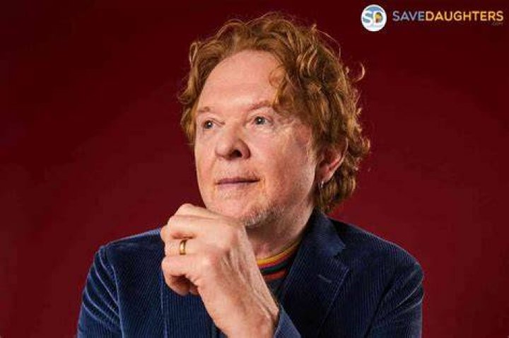 Mick Hucknall Net Worth 2024 Wiki, Married, Family, Wedding, Salary