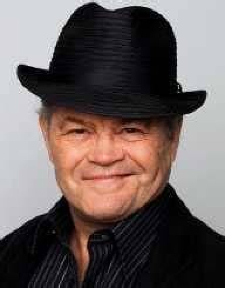 Micky Dolenz Biography, Life, Interesting Facts