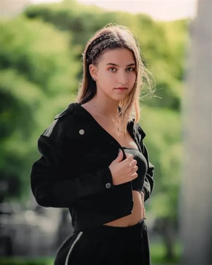 Mika Lafuente Bio, Age, Height, Wiki Models Biography