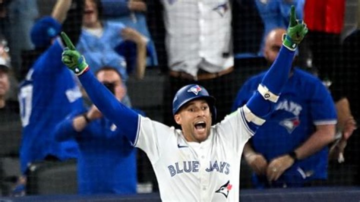 MLB Blue Jays' Bichette talks teammates, hair, growing up in baseball