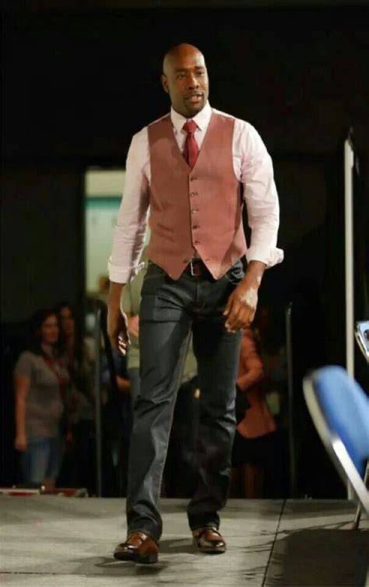 MORRIS CHESTNUT Tall men fashion, Well dressed men, Stylish men
