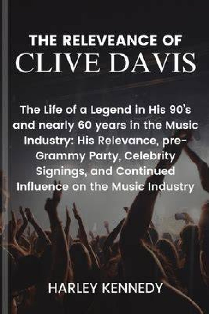 Music industry legend Clive Davis, who discovered Whitney Houston, has revealed he is bisexual