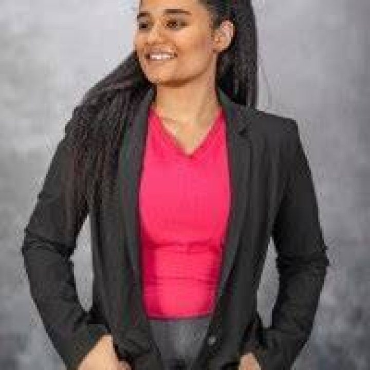 Naomi Bray LinkedIn