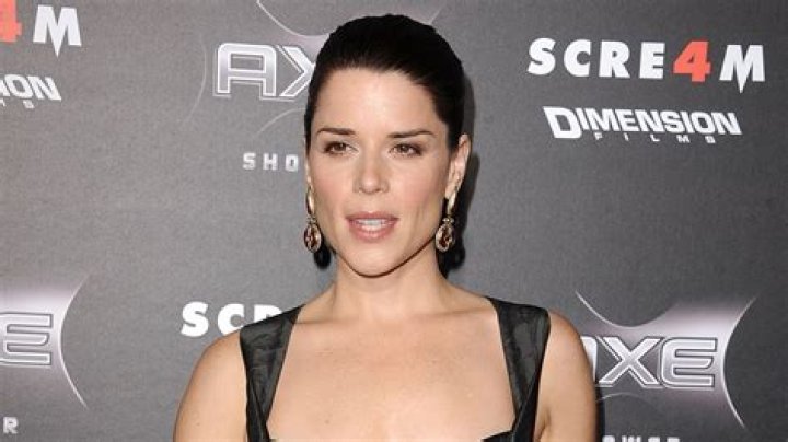 Neve Campbell lidera s&eacute;rie de David E. Kelley ap&oacute;s sucesso de Poder e a Lei
