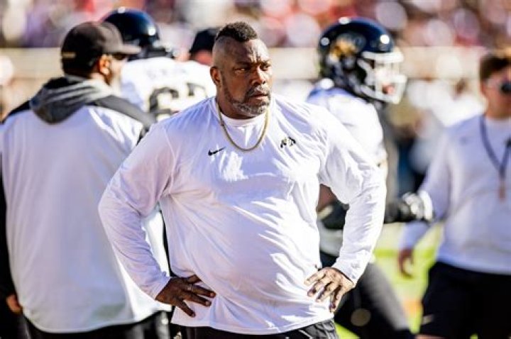 NFL legend Warren Sapp on his financial life after football Marketplace