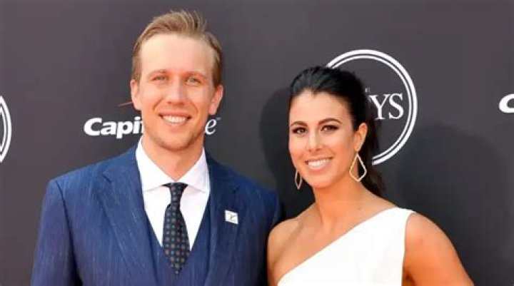 Nick Foles Wife, Bio, Age, Parents, Career, Education, Kids, Net Worth