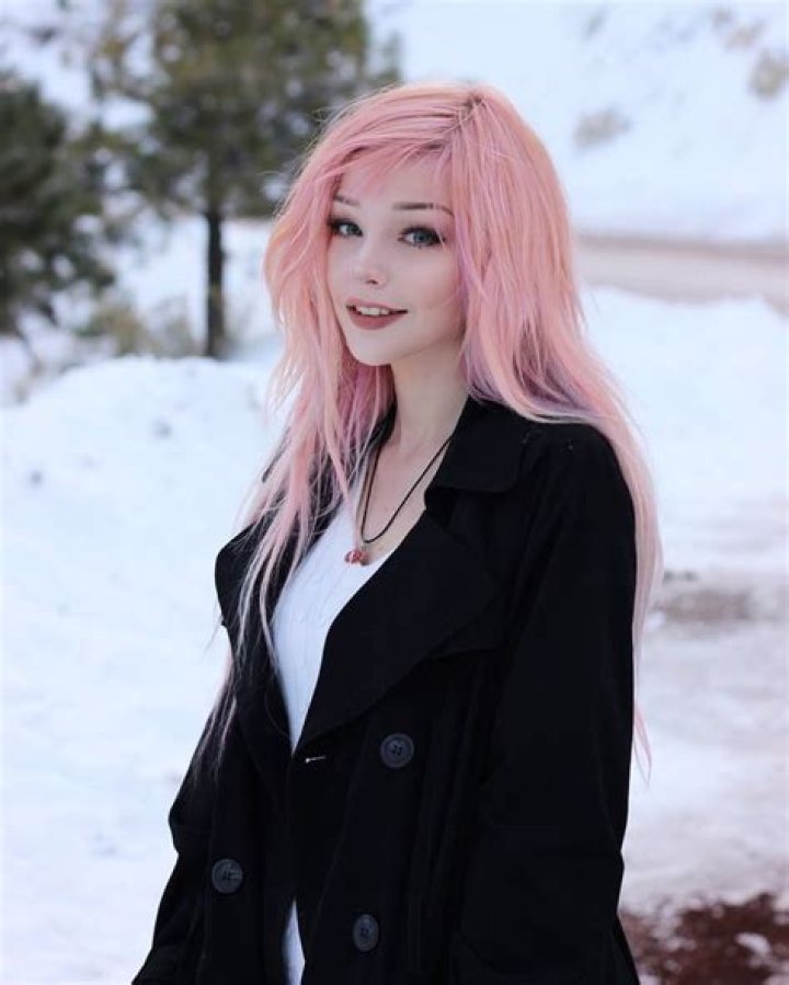 Nicole Eevee Davis (nicoleeeveedavis) sexyhair