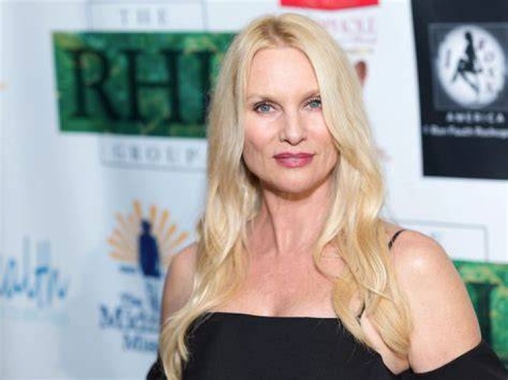 Nicole Sheridan Net Worth Age, Height, Weight, Bio ⋆ Net Worth Roll
