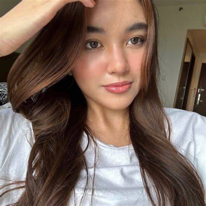Nicole Torres YouTube
