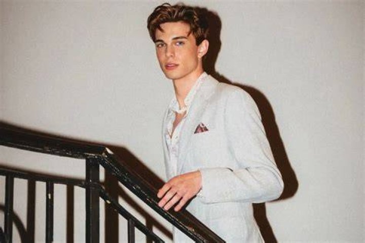 Nils Kuesel Age | Wiki, Net worth, Bio, Height, Girlfriend? ·