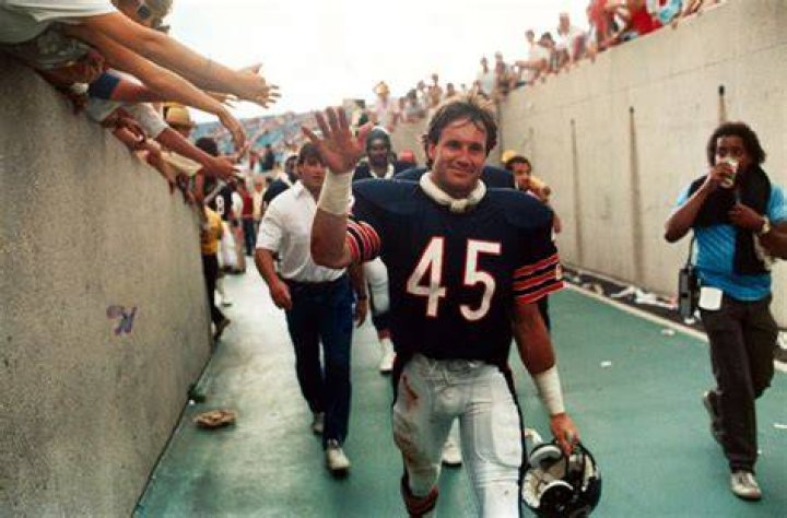 No. 32 Gary Fencik 50 Greatest Bears ESPN