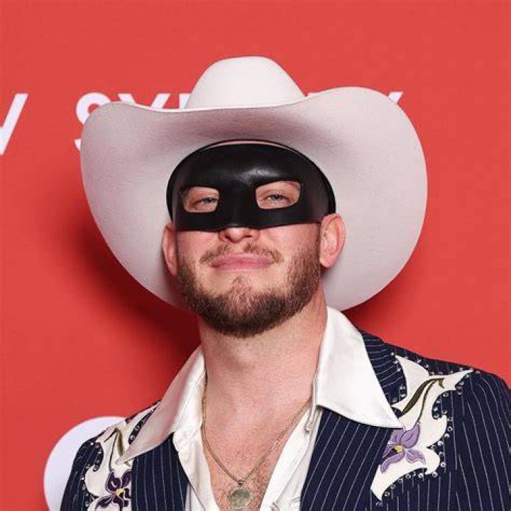 Orville Peck Net Worth How much is Orville Peck worth?