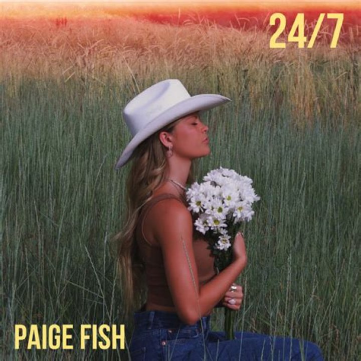 Paige Fish albums, songs, playlists Listen on Deezer