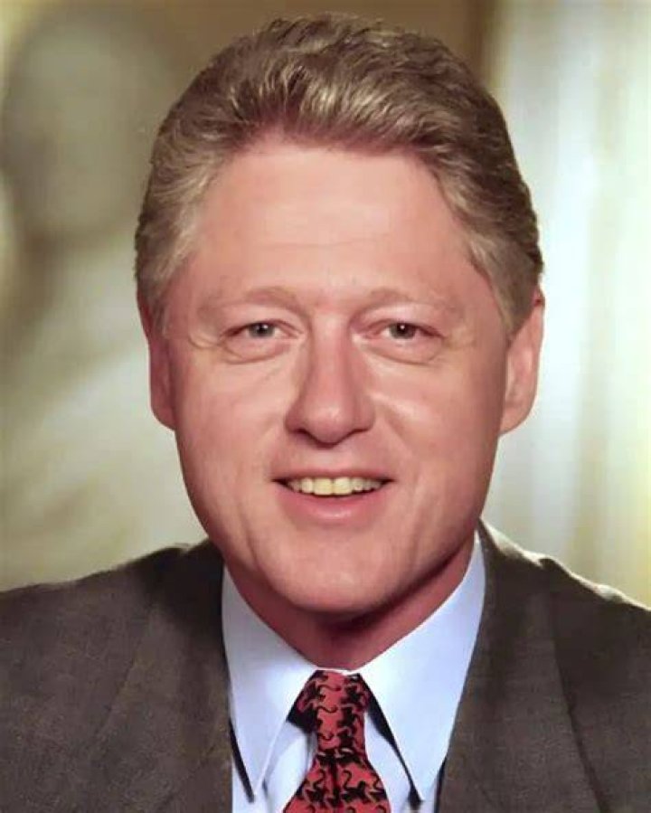PeakVibe | Bill Clinton- Wiki, Age, Height, Wife, Net Worth, Ethnicity
