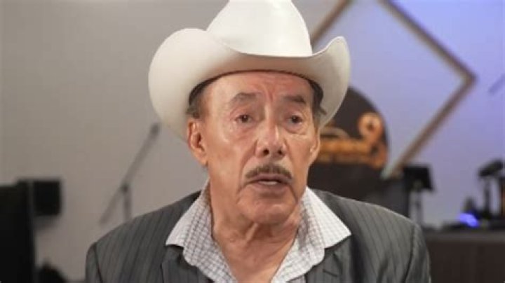 Pedro Rivera sufr&iacute;a en silencio por una hernia WALU.TV