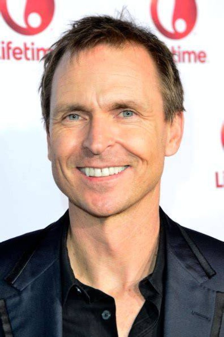 Phil Keoghan Net Worth How Much Money Does 'Amazing Race' Host Make