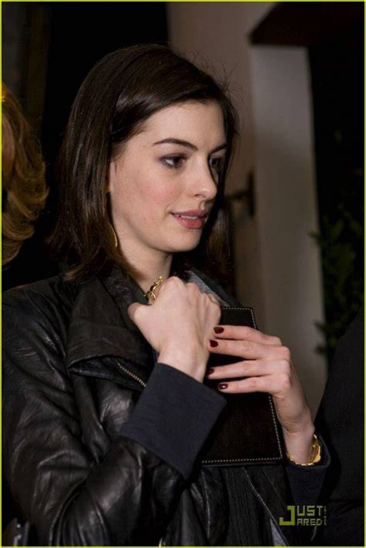 Photo anne hathaway phoenix rising 08 Photo 1753041 Just Jared