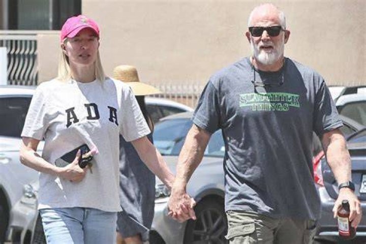 PHOTOS Erika Jayne Seen With Rumored New Man in Las Vegas