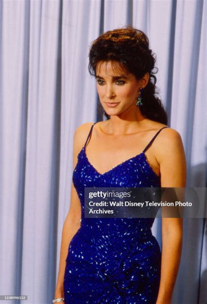 Picture of Connie Sellecca