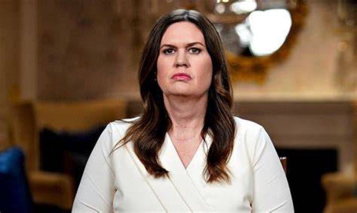 Pictures of Sarah Huckabee Sanders with her husband and children