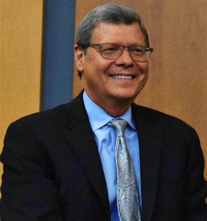 Politico asks Charlie Sykes What is a Never Trumper to do about Bernie
