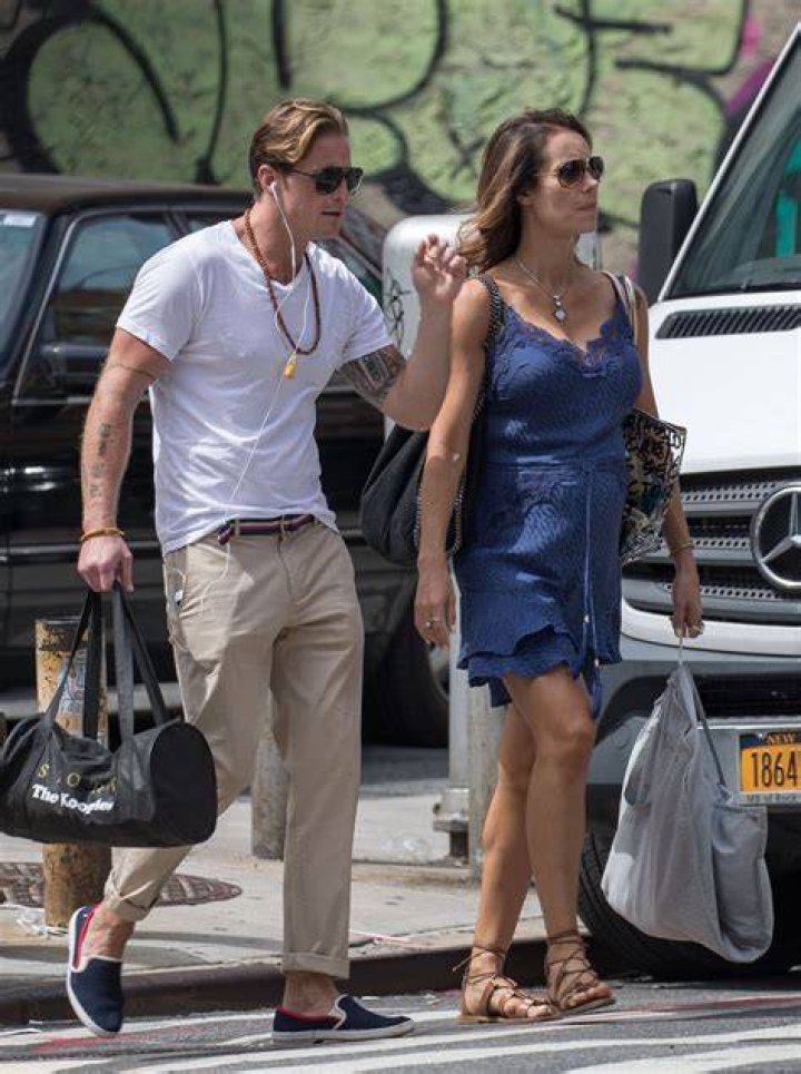 Pregnant VIVIANE THIBES and Cameron Douglas Out in New York 08/23/2017