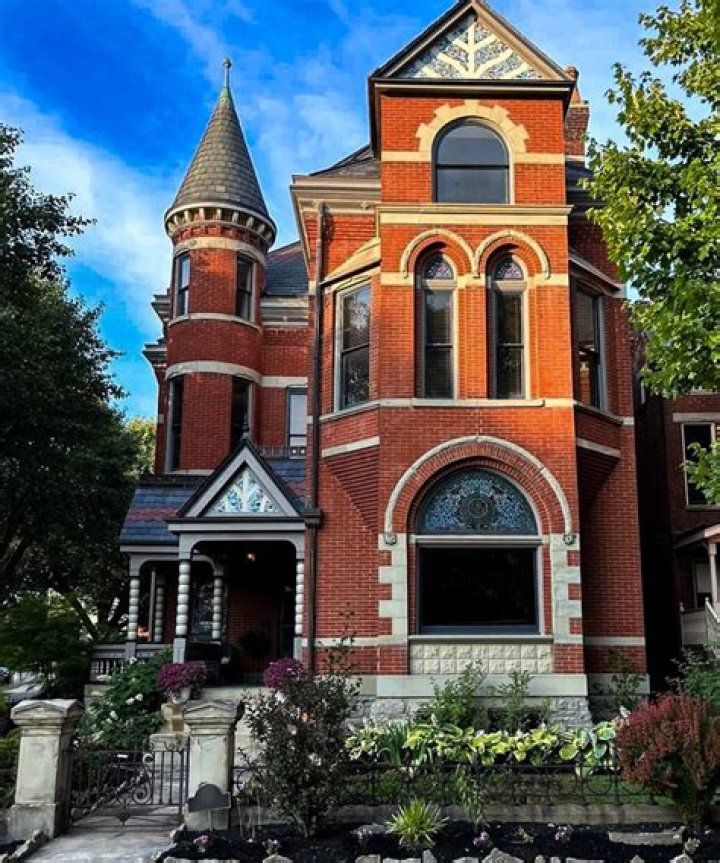 Queen Anne Indy Stone Gallery