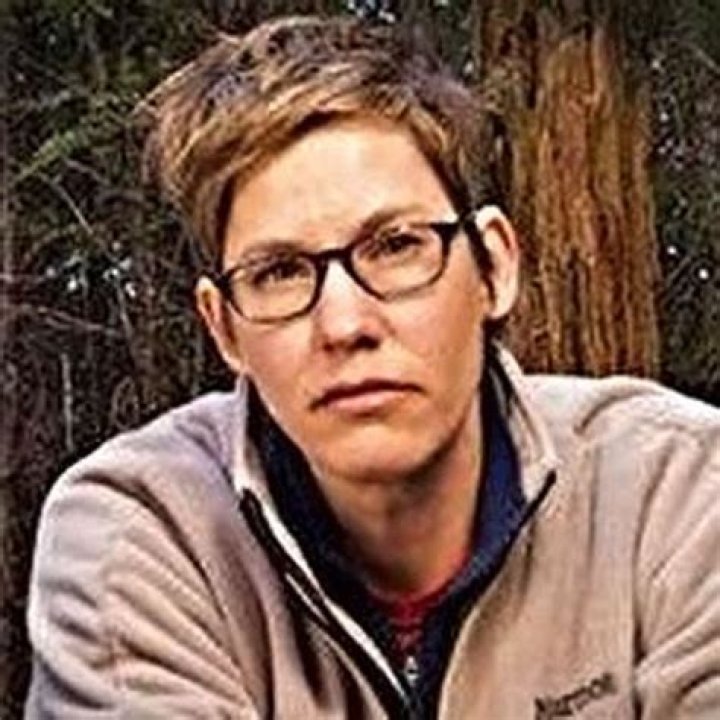 Ranae Holland [Finding Bigfoot] wikibio, age, net worth, career, lesbian.