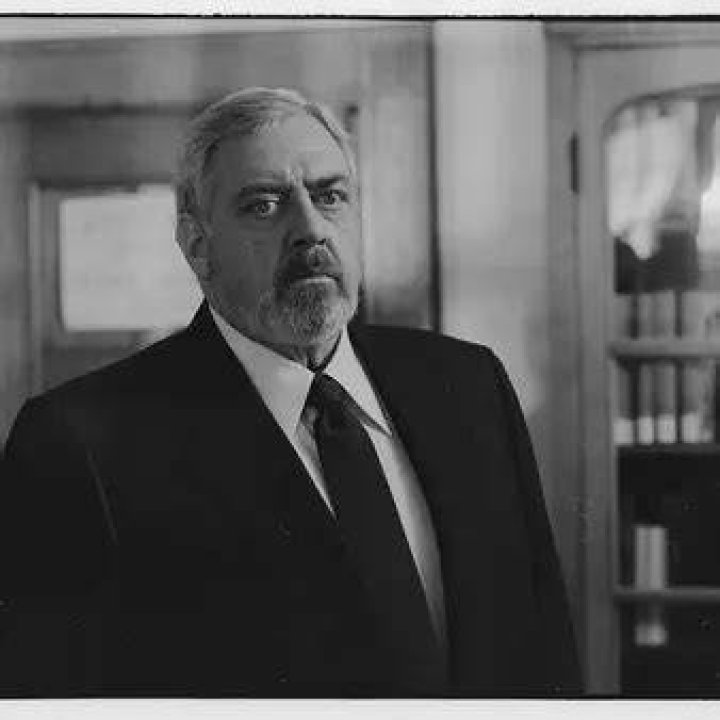 Raymond Burr Net Worth 2023 Wiki, Married, Family, Wedding, Salary