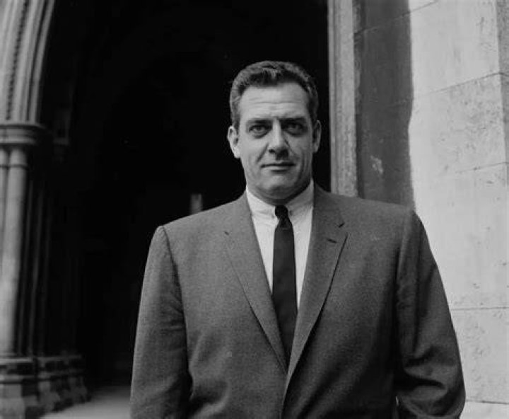 Raymond Burr Net Worth, Wealth, and Annual Salary 2 Rich 2 Famous