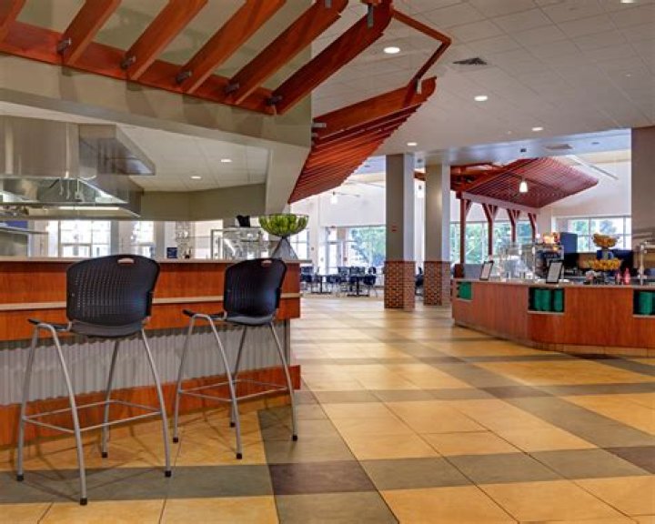 Reisner Dining Hall at Shippensburg University STV