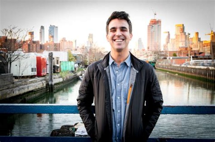 Reply All&rsquo;s PJ Vogt Drinks a Lot of Diet Coke Media Stars