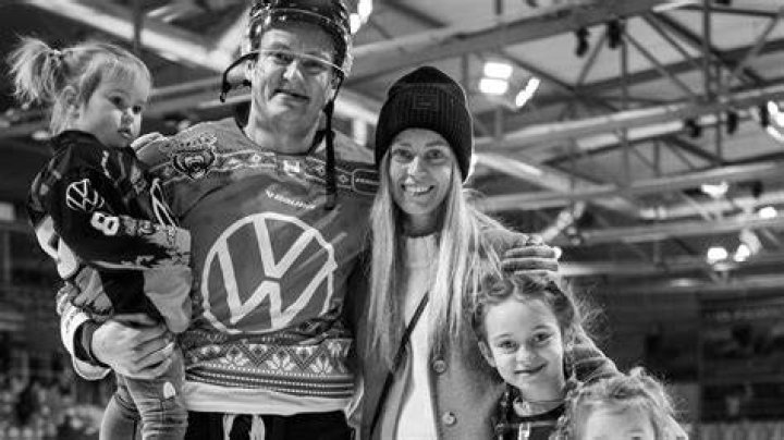 Rhett Rakhshani Wife Shar Rakhshani And Family Life |
