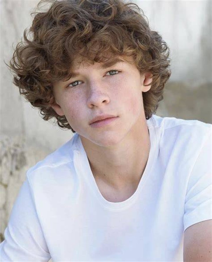 Rising Star Actor Dylan Hoffman Niles West News