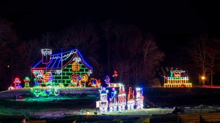 Riverhead Holiday Light Show returns for third season in Calverton