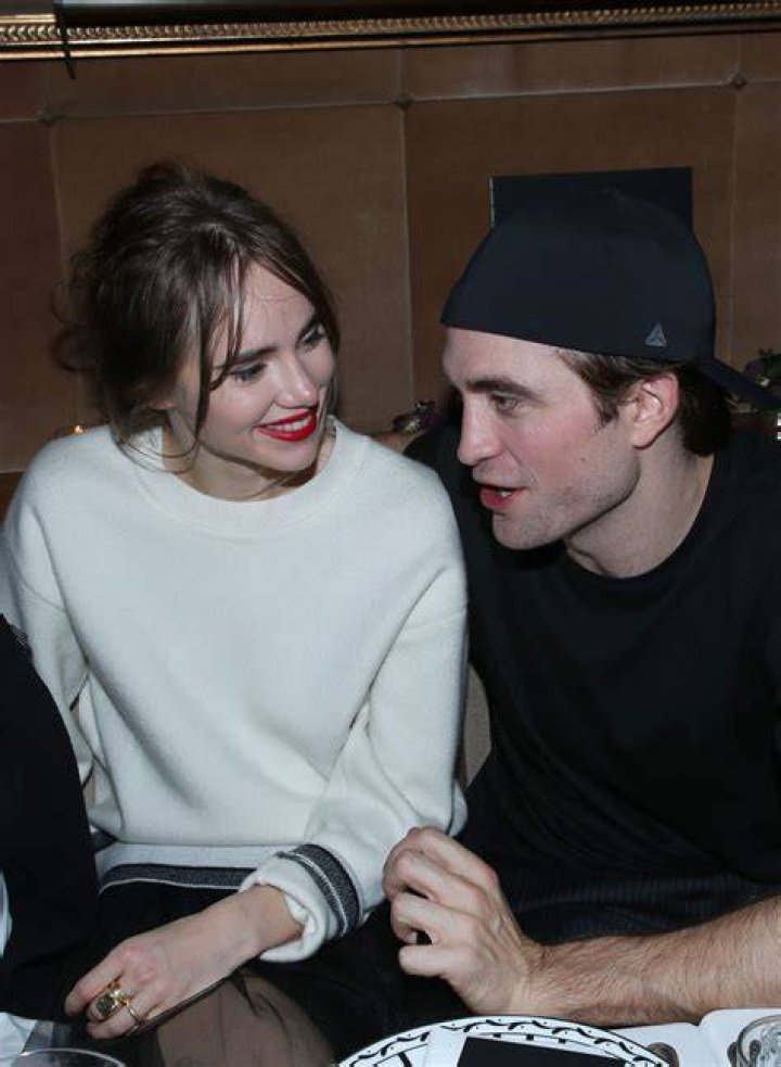 Robert Pattinson Wiki, Wife, Net Worth, Age, Height, Girlfriend, and