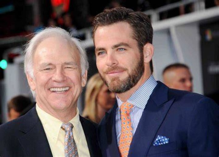 Robert Pine Biography, Height & Life Story Super Stars Bio