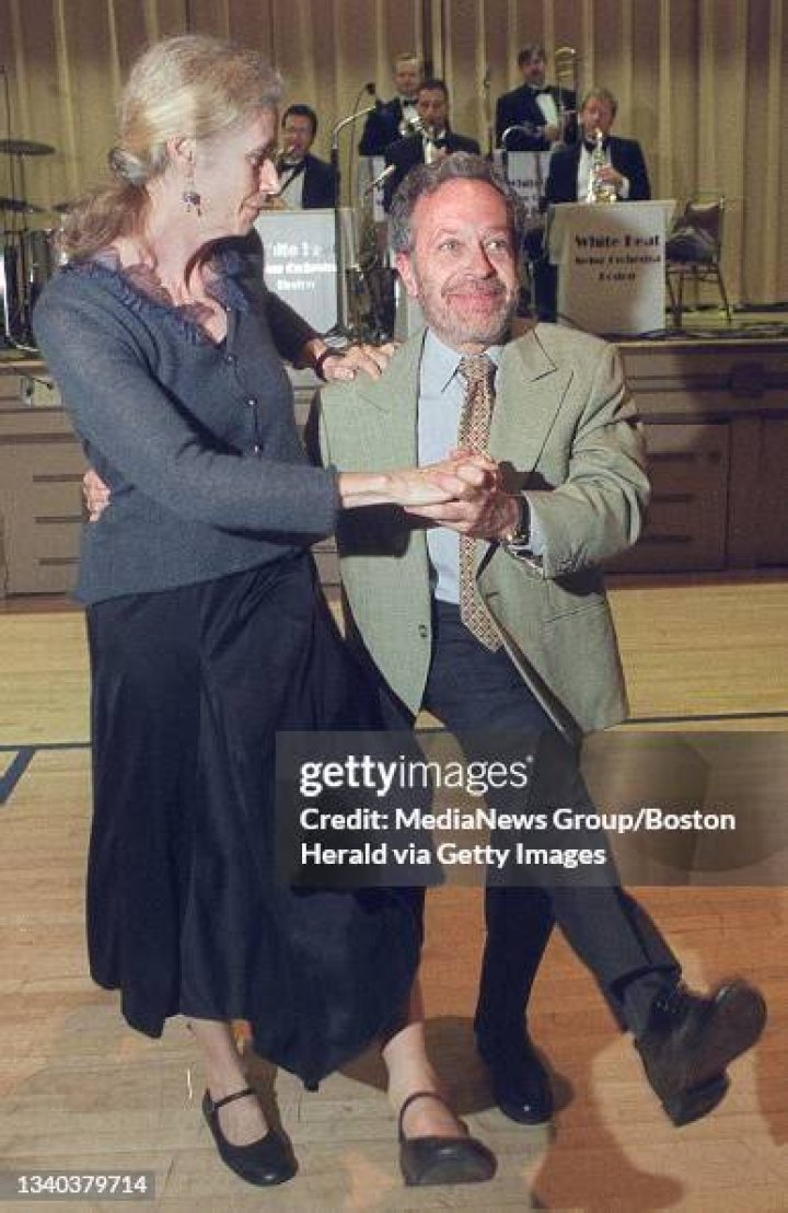 Robert Reich family, wife, children, parents, siblings