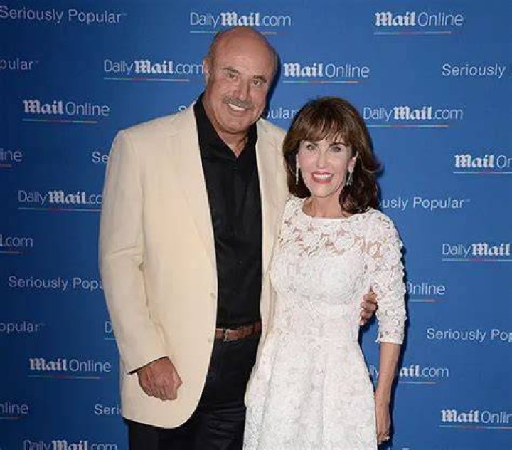 Robin McGraw Net Worth 2022 Famous People Today
