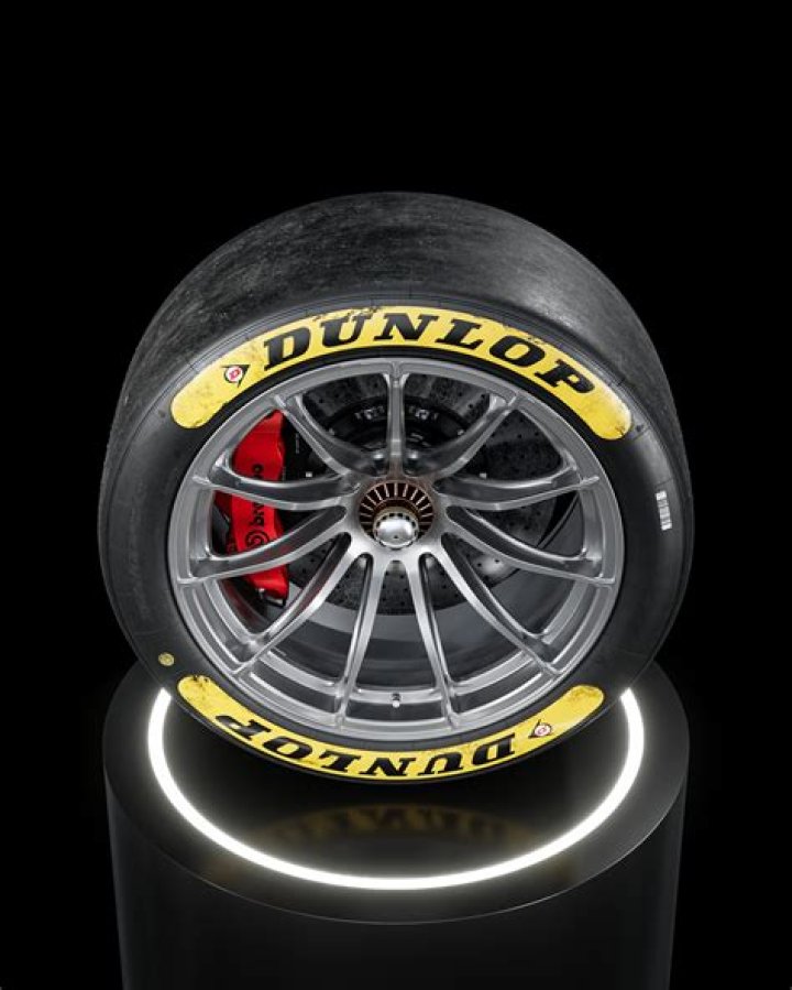 Roman Tikhonov Dunlop&reg; Circuit Slicks &bull; Le Mans 24 &bull; F 265/660 ZR18